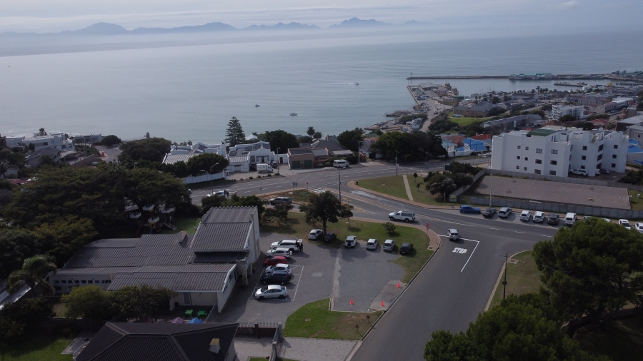 3 Bedroom Property for Sale in Mossel Bay Central Western Cape